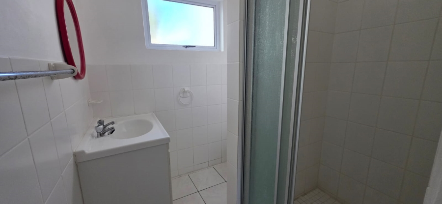 6 Bedroom Property for Sale in Vermont Western Cape